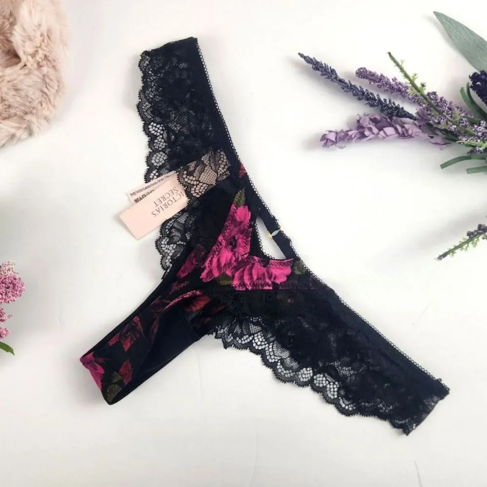 EXTRA SMALL {Victoria's Secret} Red Floral Thong